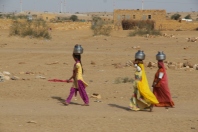 fetching water, Thar Desert