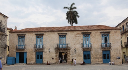 Havana cathedral square
