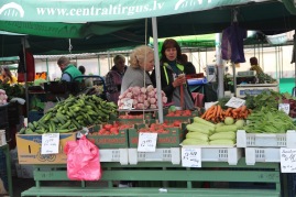 Riga market, outdoor produce