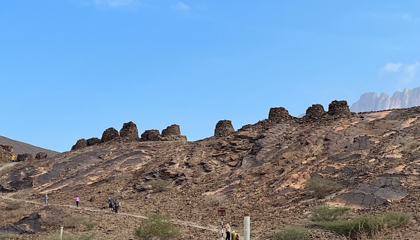 String of tombs at Al Ayn
