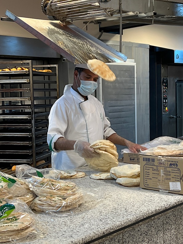 packaging bread Medina